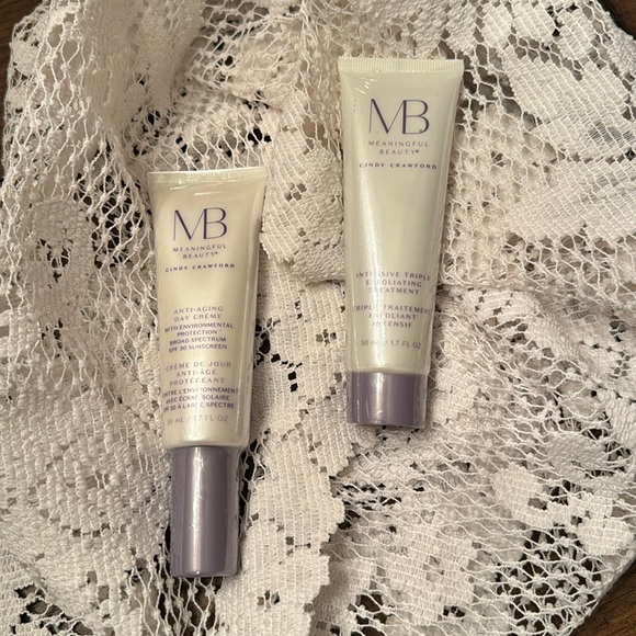 New never opened Set of Meaningful Beauty Facial Products - Picture 1 of 5